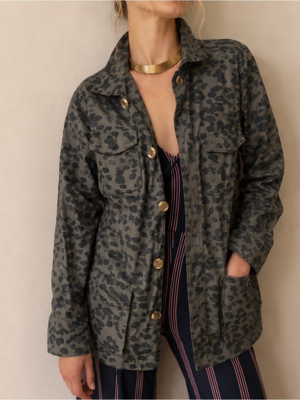 Knox Rose Black Gray Distressed Animal Print Cargo Utility High Neck Jacket